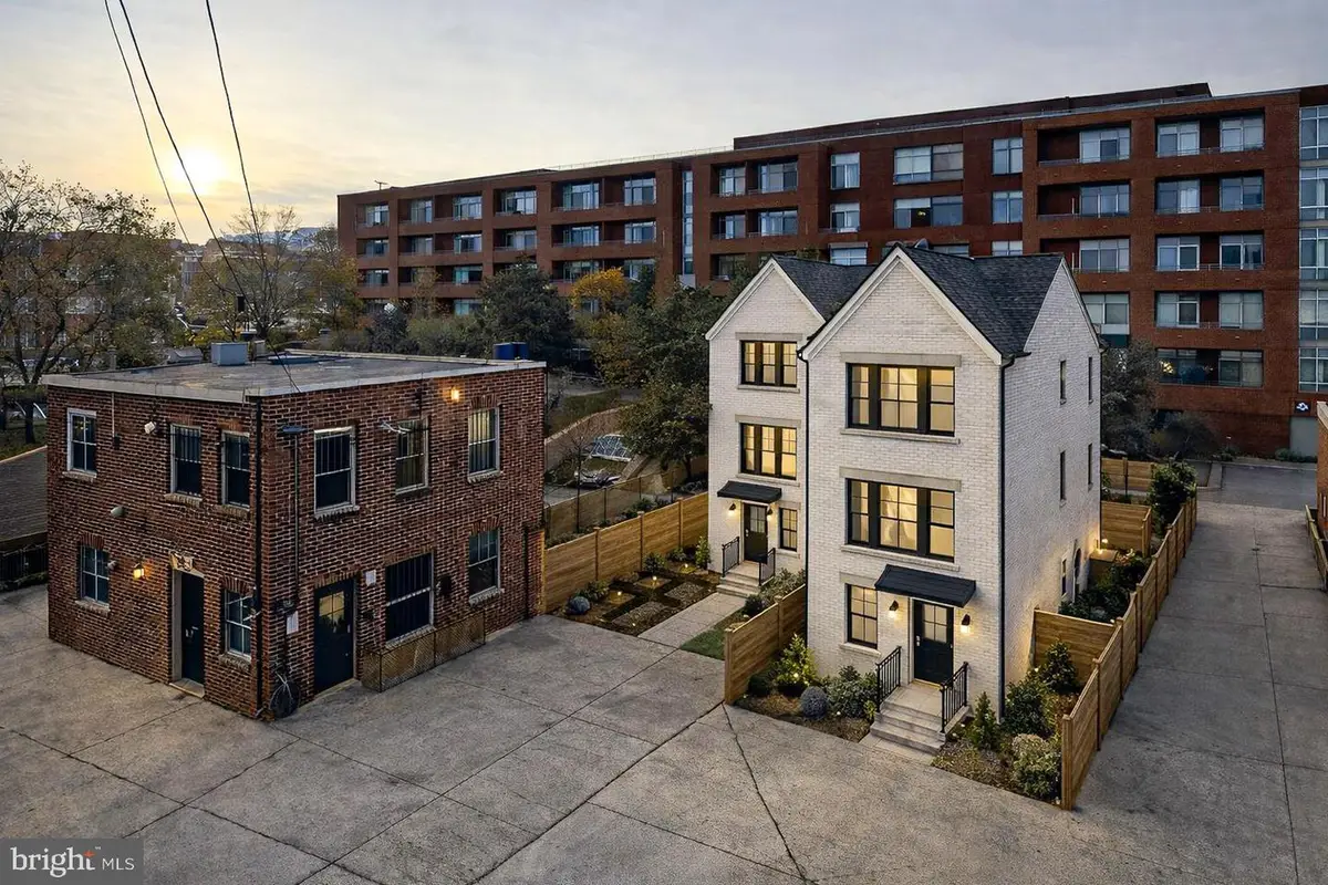 327 Rear L St Ne, Washington, DC 20002 - #1