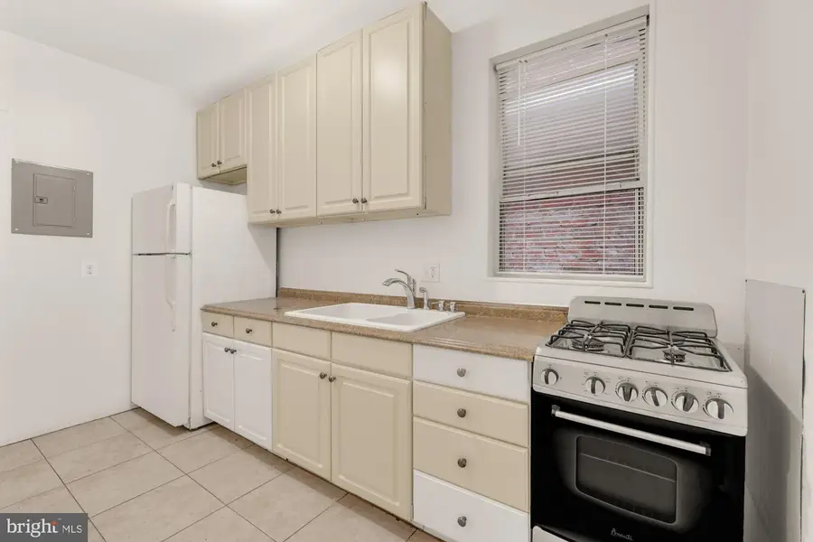 1102 K St Se, Washington, DC 20003 - #2