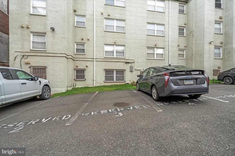 1628 C St Se #202, Washington, DC 20003 - #3