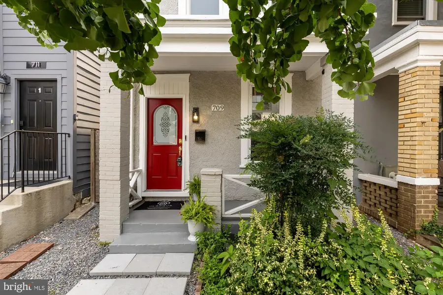 709 16th St Ne, Washington, DC 20002 - #2