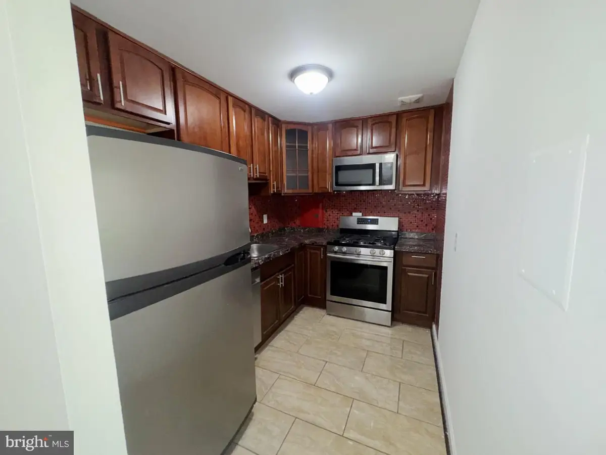 5106 F St Se #10, Washington, DC 20019 - #1