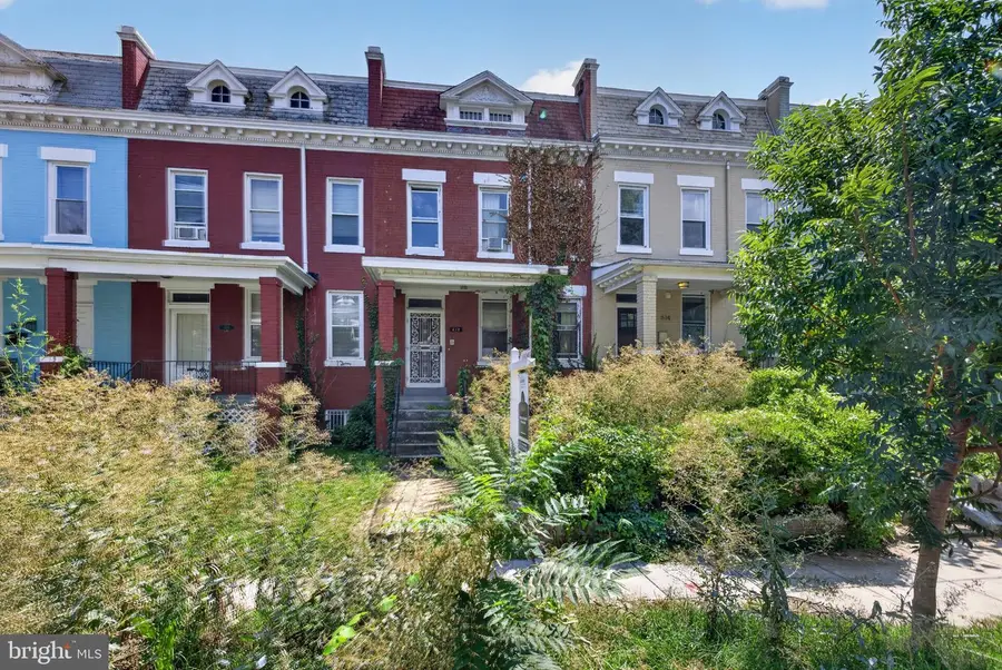 612 Lamont St Nw, Washington, DC 20010 - #3