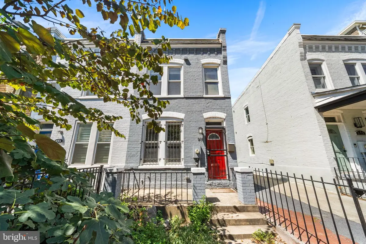 919 5th St Se, Washington, DC 20003 - #1