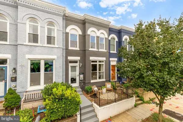 1317 Emerald St Ne, WASHINGTON, DC 20002