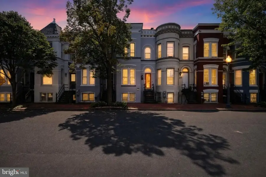 1219 Linden Pl Ne, Washington, DC 20002 - #2