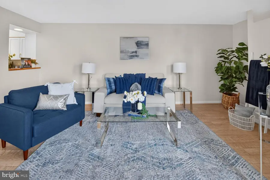 2111 Nw Wisconsin Ave Nw #301, Washington, DC 20007 - #2