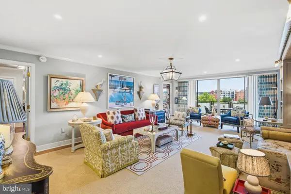 800 25th St Nw #705, WASHINGTON, DC 20037