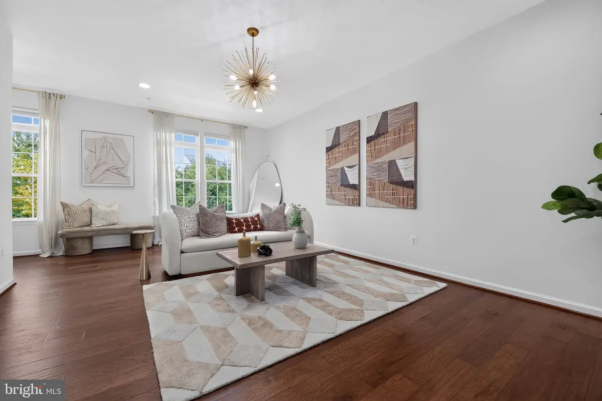 3707 Commodore Joshua Barney Dr Ne, Washington, DC 20018 - #1