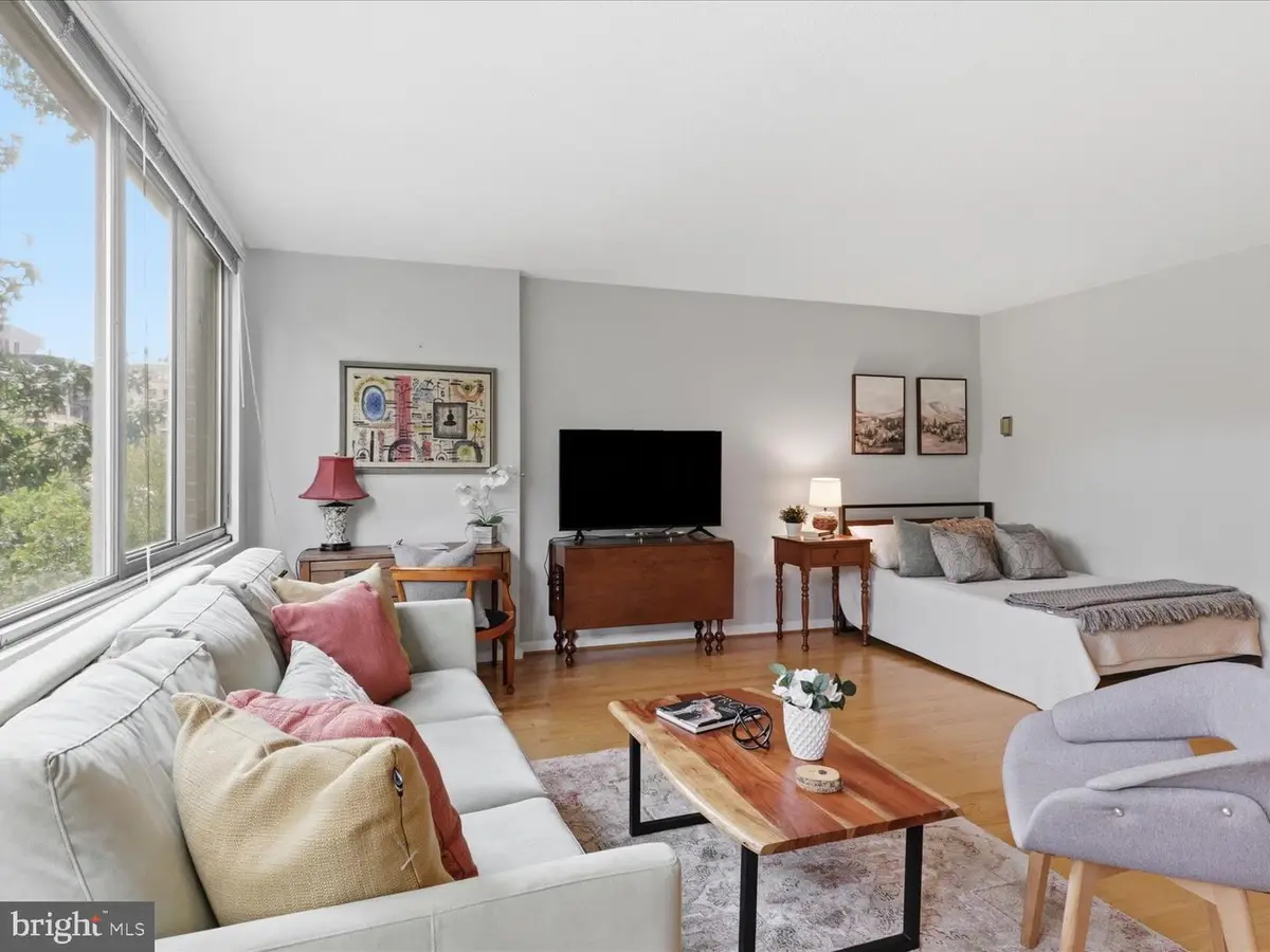 2201 L St Nw #409, Washington, DC 20037 - #1