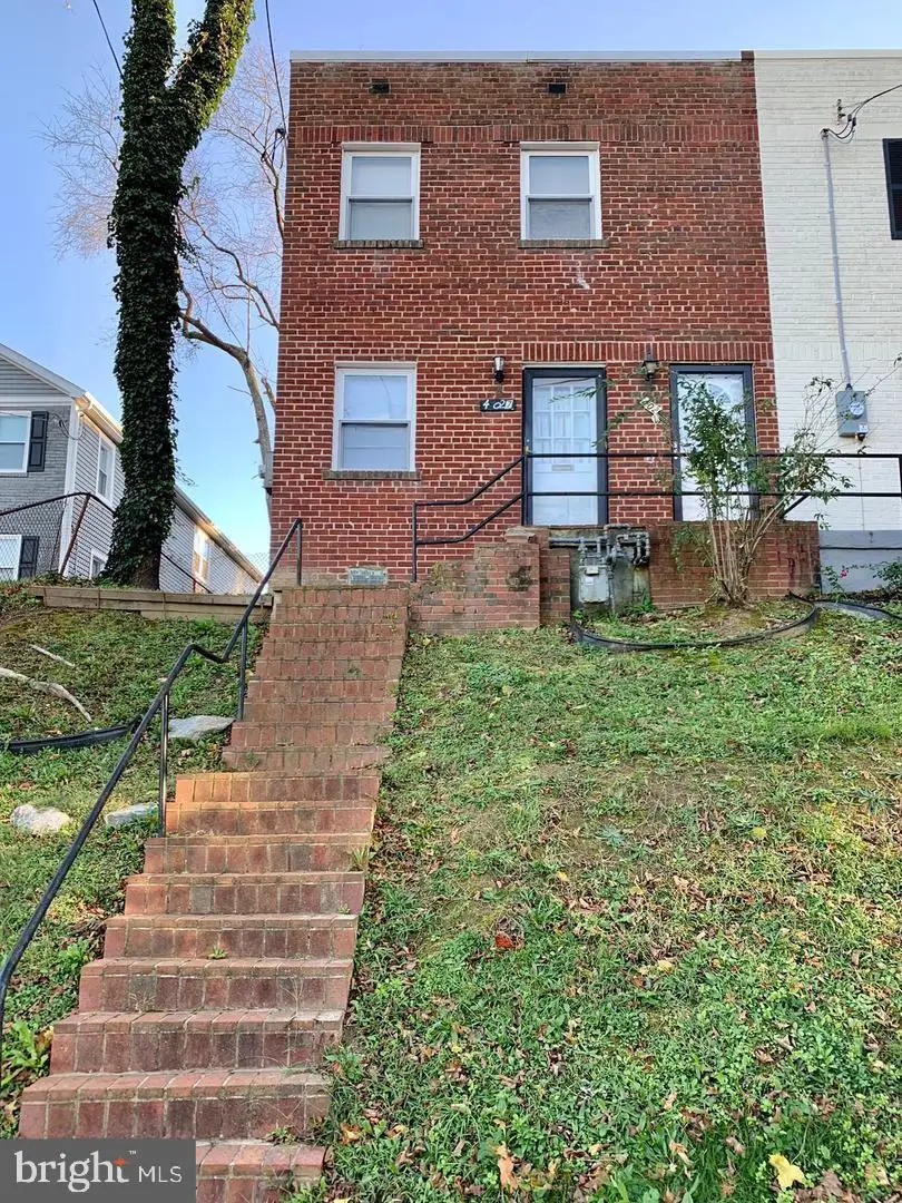 4027 Ely Pl Se, Washington, DC 20019 - #1