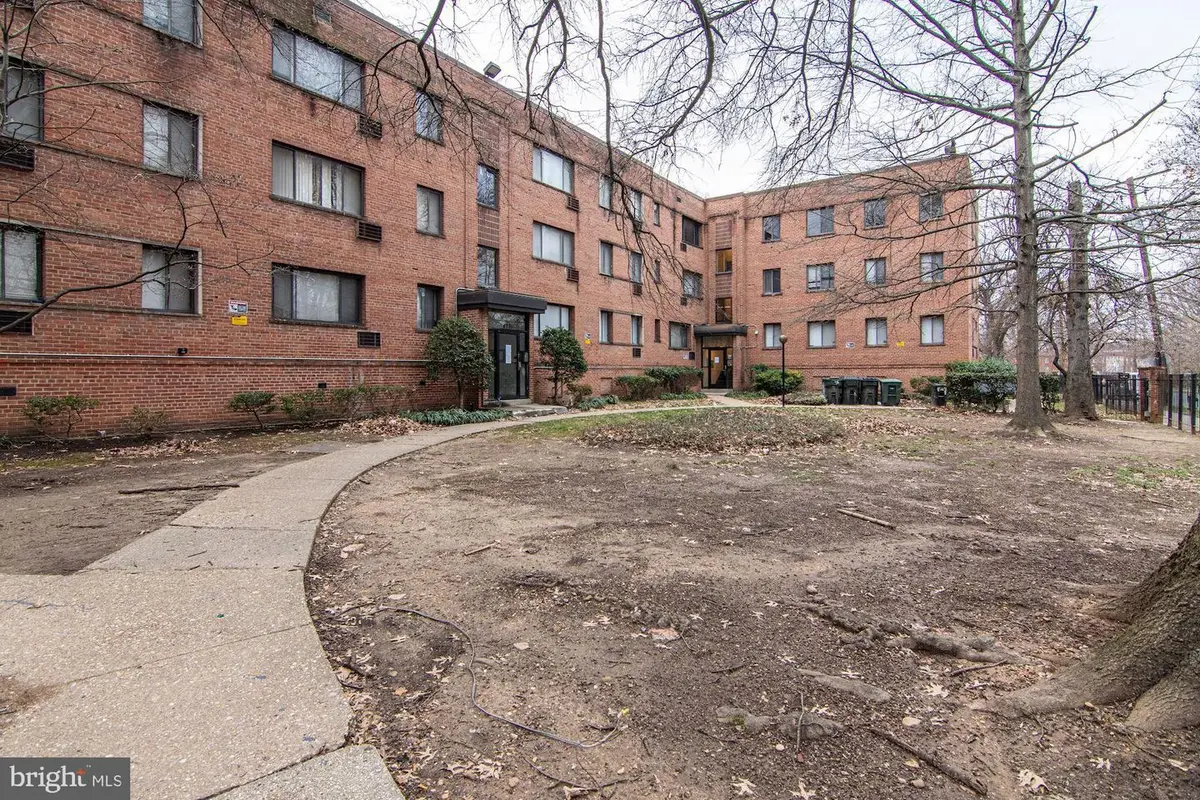 4733 1st St Sw #301, Washington, DC 20032 - #1