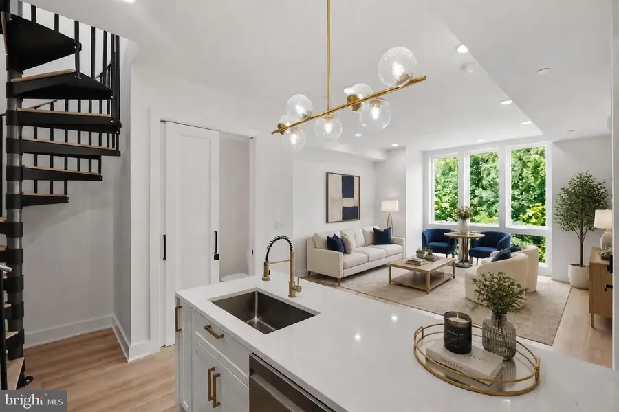 2105 M St Ne #ph2, Washington, DC 20002 - #3