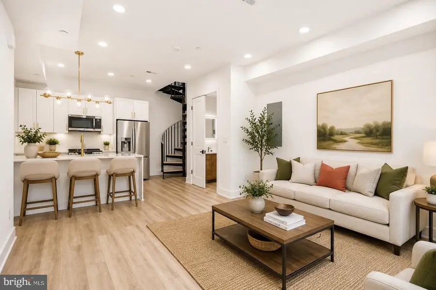 2105 M St Ne #ph4, Washington, DC 20002 - #3