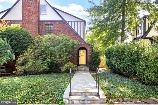 4205 38th St Nw, WASHINGTON, DC 20016