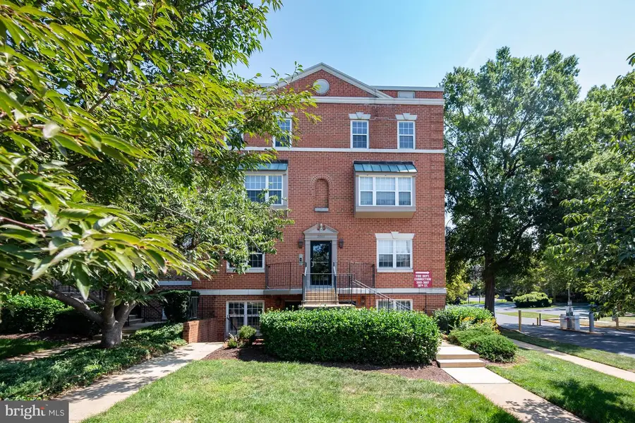 3601 38th St Nw #303, Washington, DC 20016 - #3