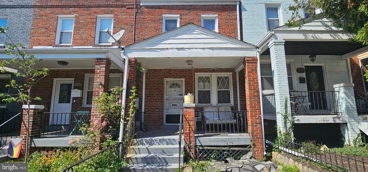 1752 Lane Pl Ne, Washington, DC 20002 - #1