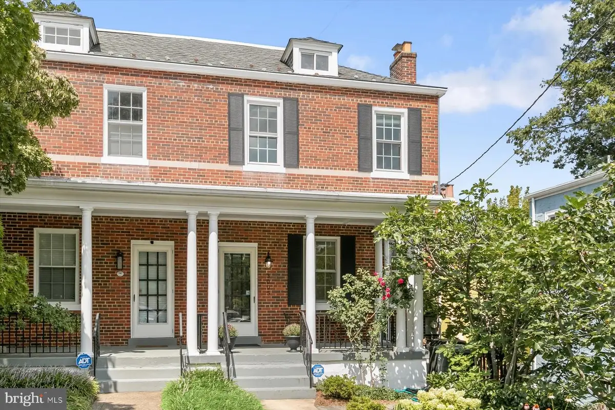 3005 Ordway St Nw, Washington, DC 20008 - #1