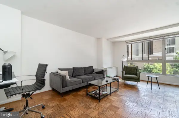 922 24th St Nw #313, WASHINGTON, DC 20037