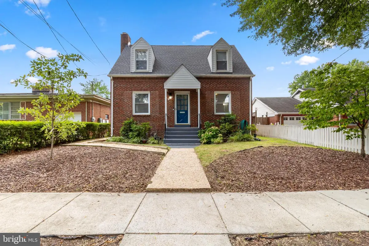 4115 Lane Pl Ne, Washington, DC 20019 - #1
