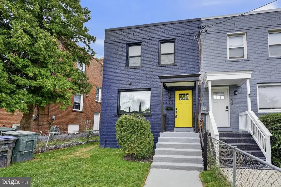 4623 Hillside Rd Se, Washington, DC 20019 - #3