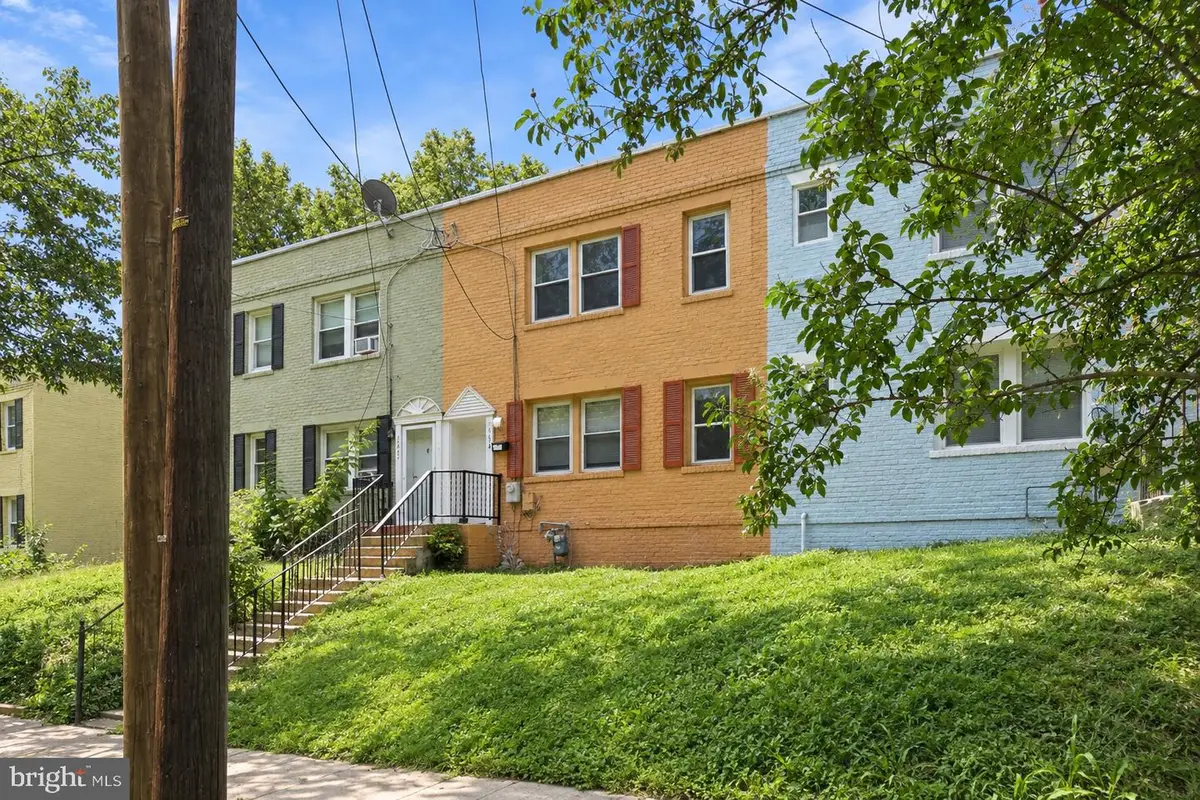 2645 30th Se, Washington, DC 20020 - #1