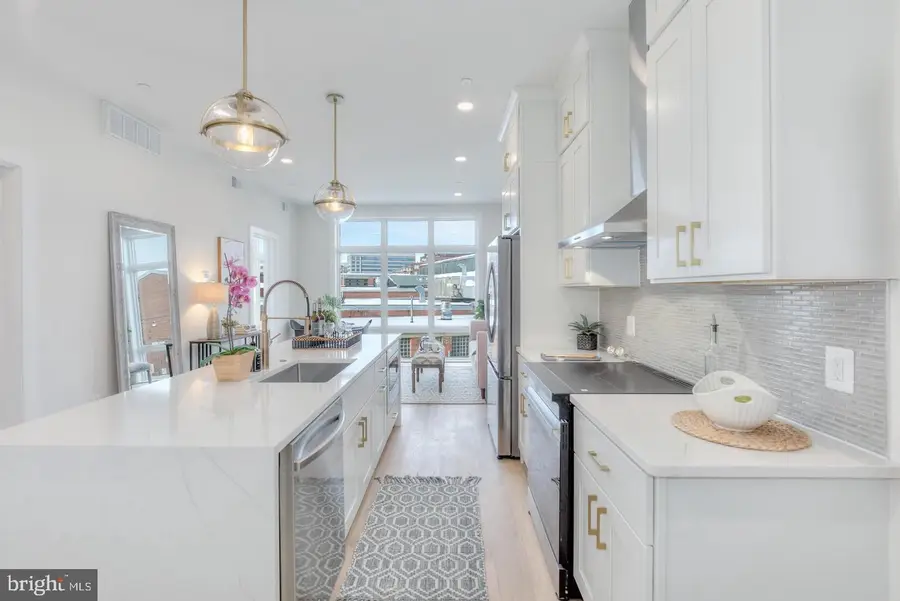 4347 Harrison St Nw #8, Washington, DC 20015 - #3