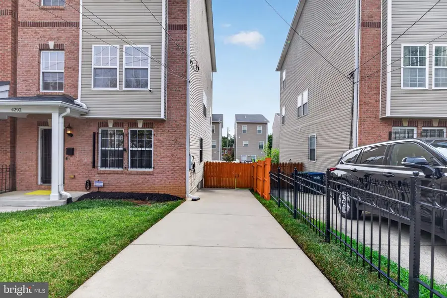 4292 South Capitol Ter Sw, Washington, DC 20032 - #3