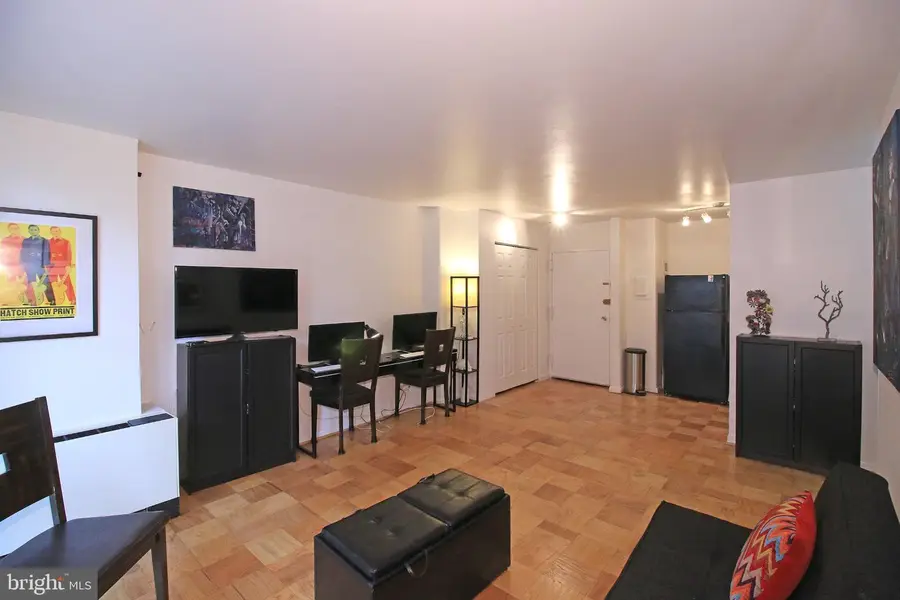 1260 21st St Nw #207, Washington, DC 20036 - #3