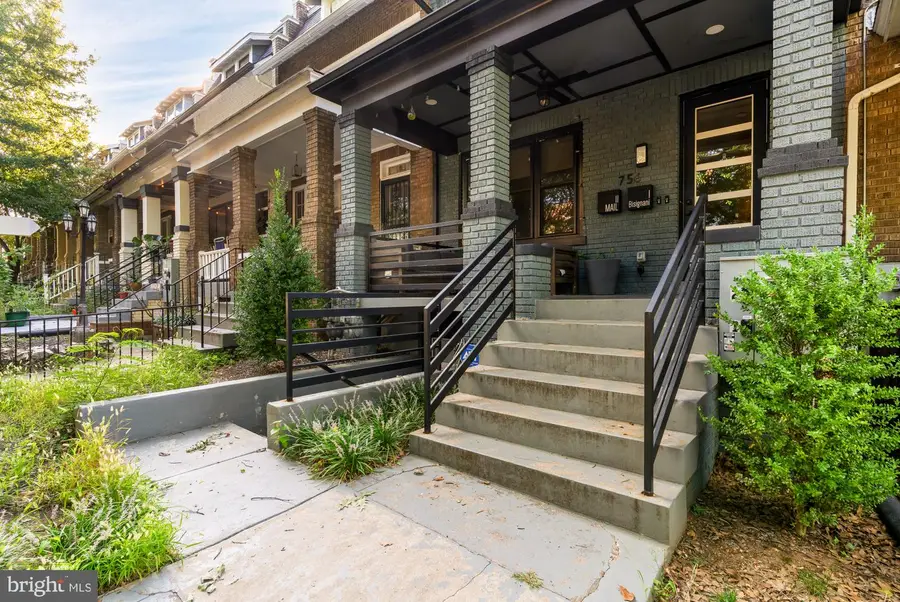 756 Princeton Pl Nw #2, Washington, DC 20010 - #2