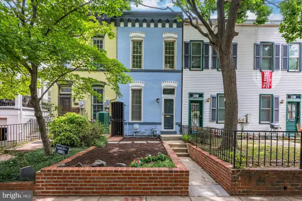 108 14th St Se, WASHINGTON, DC 20003