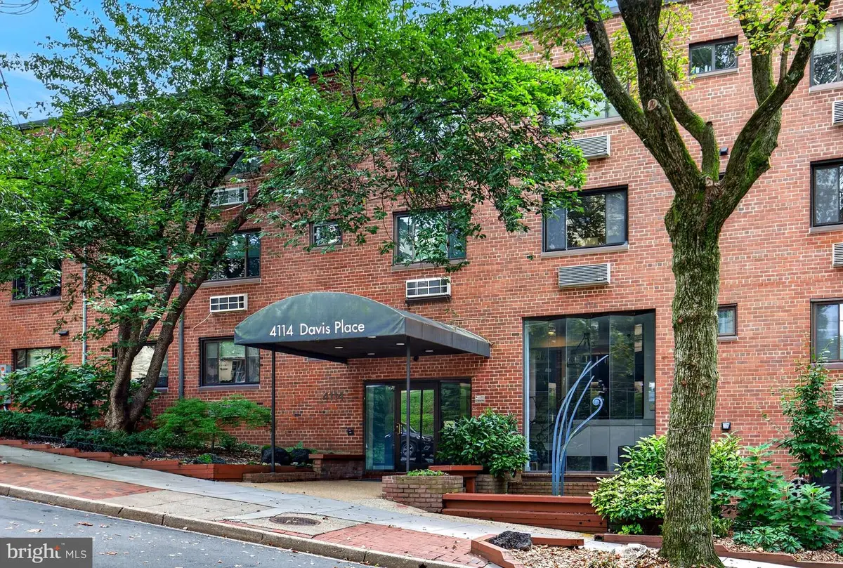 4114 Davis Pl Nw #104, Washington, DC 20007 - #1