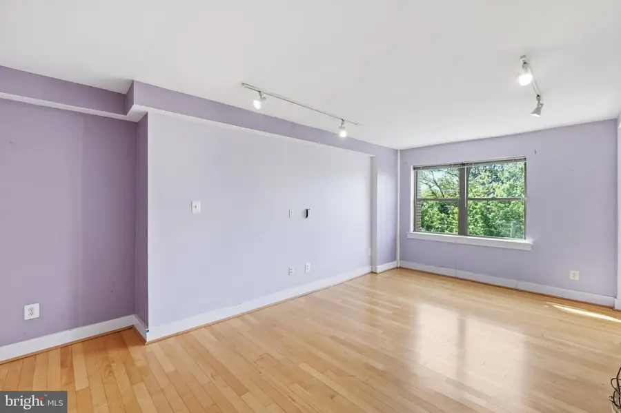 212 Oakwood St Se #315, Washington, DC 20032 - #3