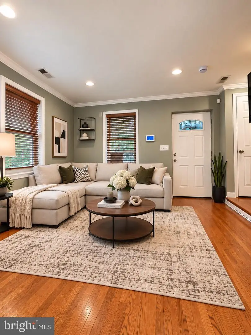 211 55th St Ne, Washington, DC 20019 - #1