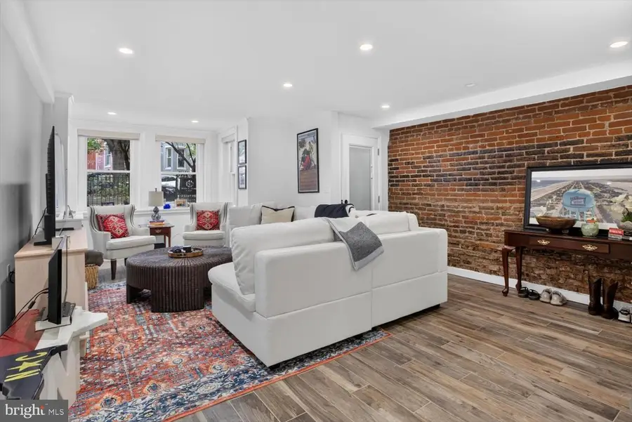 215 5th St Se, Washington, DC 20003 - #3