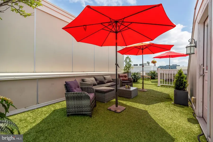 914 4th St Se, Washington, DC 20003 - #2