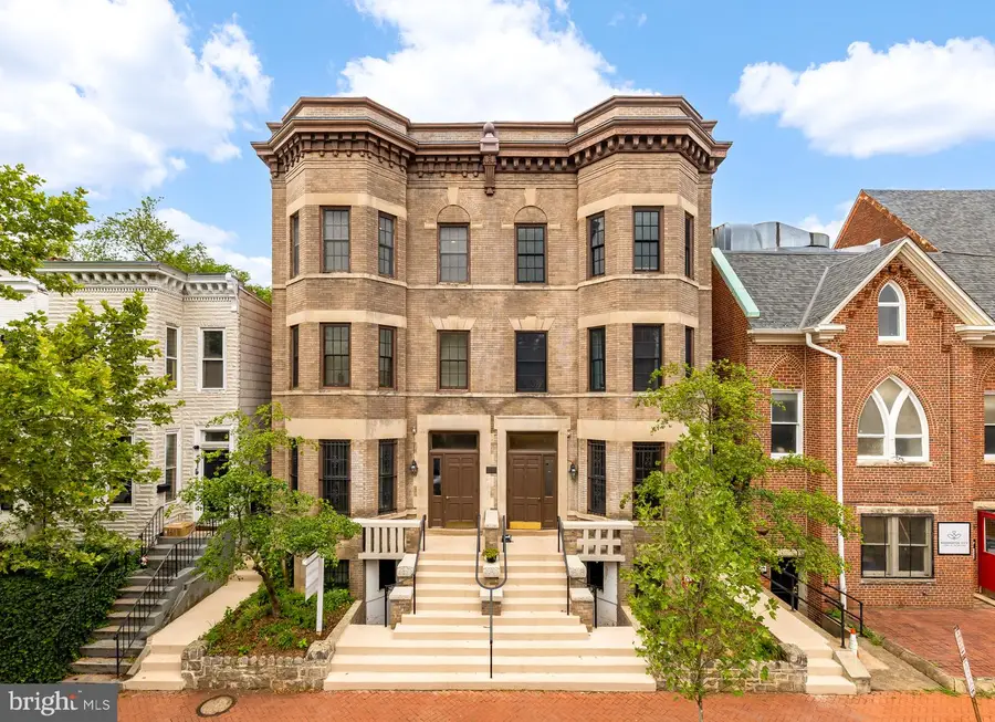 311 4th St Se #6, Washington, DC 20003 - #2