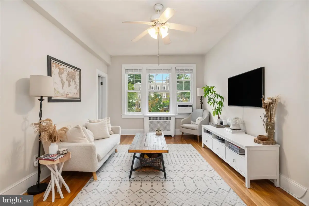 3026 Porter St Nw #202, Washington, DC 20008 - #1