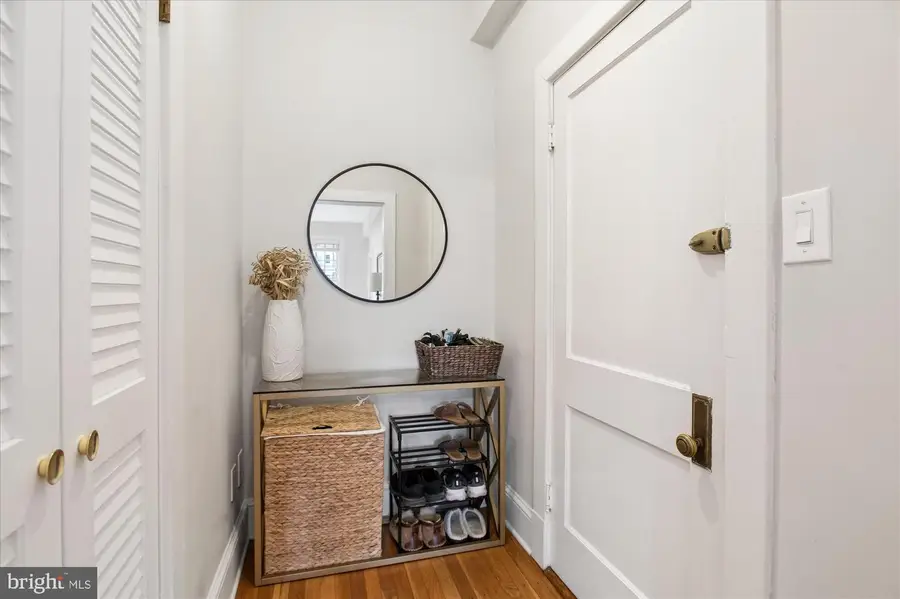 3026 Porter St Nw #202, Washington, DC 20008 - #3