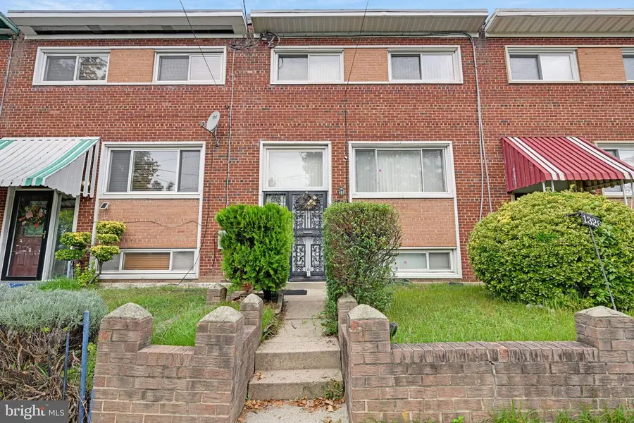 1326 W St Ne, Washington, DC 20018 - #2