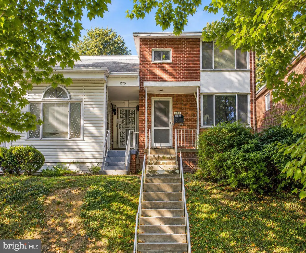 273 Hawaii Ave Ne, Washington, DC 20011 - #1