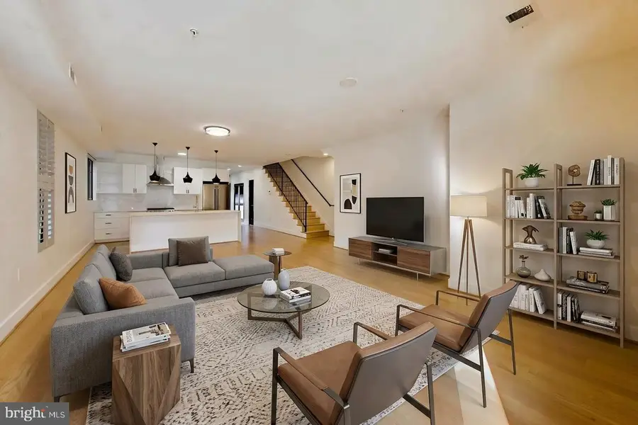 310 V St Ne #1, Washington, DC 20002 - #2