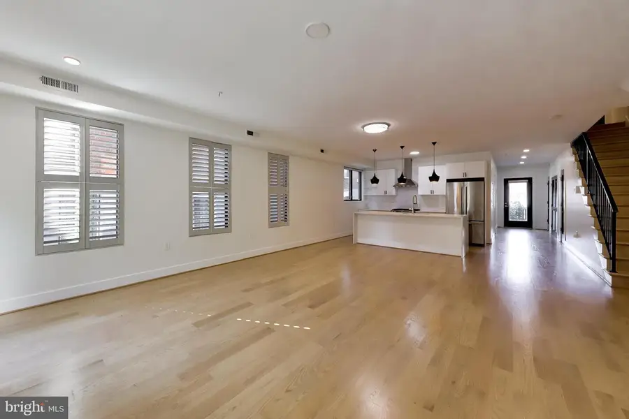 310 V St Ne #1, Washington, DC 20002 - #3