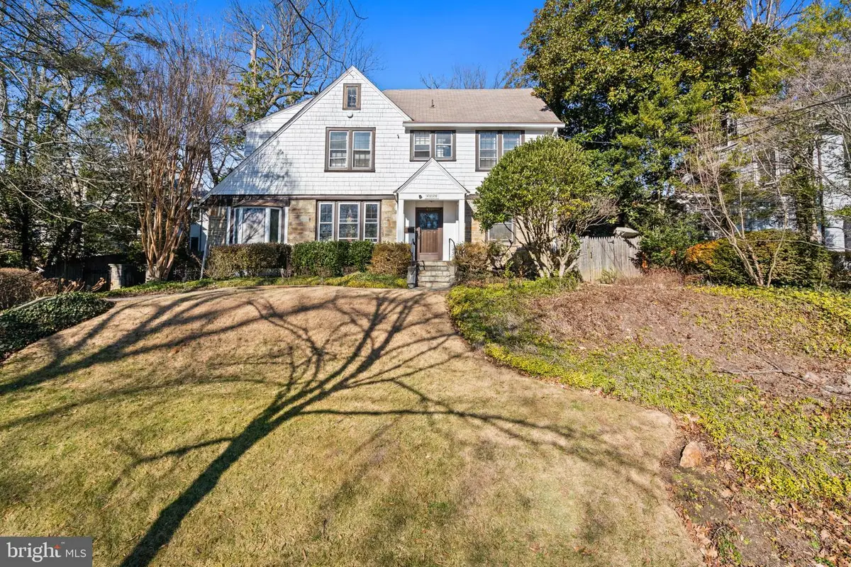4335 Cathedral Ave Nw, Washington, DC 20016 - #1