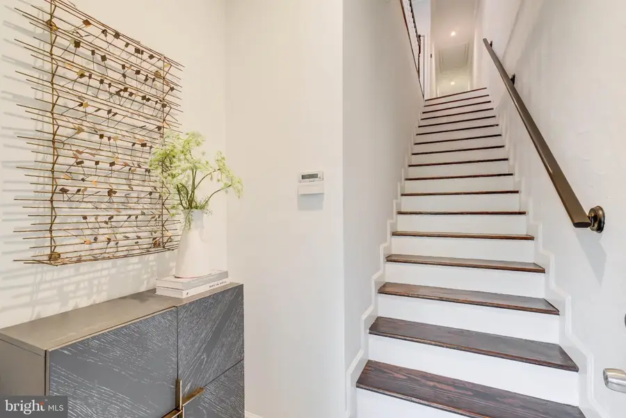 822 7th St Ne #2, Washington, DC 20002 - #3