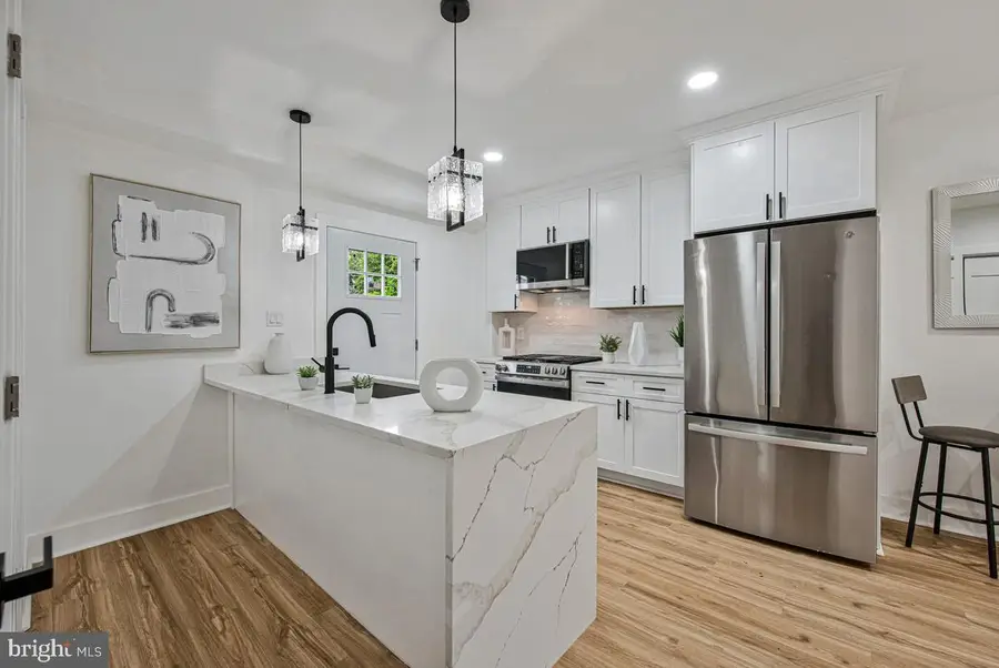 305 34th Pl Ne, Washington, DC 20019 - #2