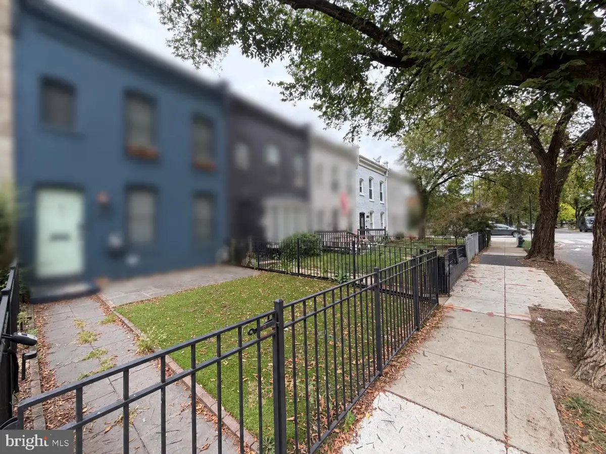 203 17th St Se, Washington, DC 20003 - #1