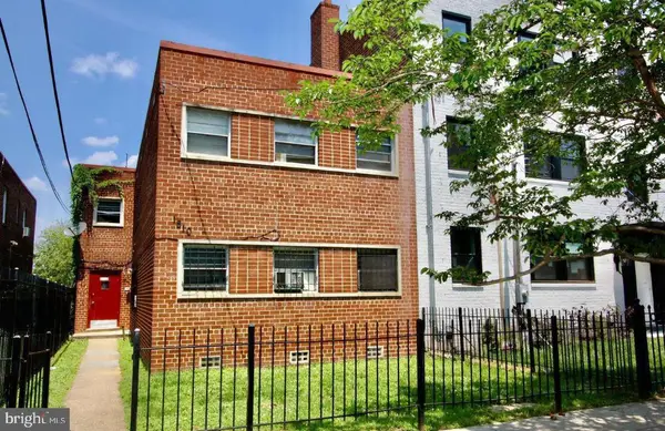 1810 Q St Se, WASHINGTON, DC 20020
