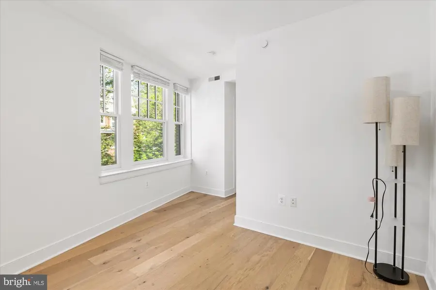 2869 28th St Nw #001, Washington, DC 20008 - #2