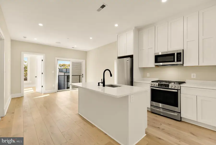 1319 11th St Nw #9, Washington, DC 20001 - #2