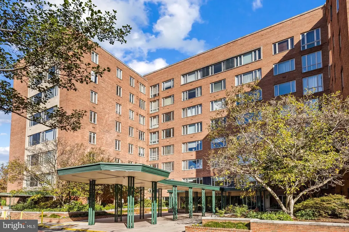 4301 Massachusetts Ave Nw #4005, Washington, DC 20016 - #1